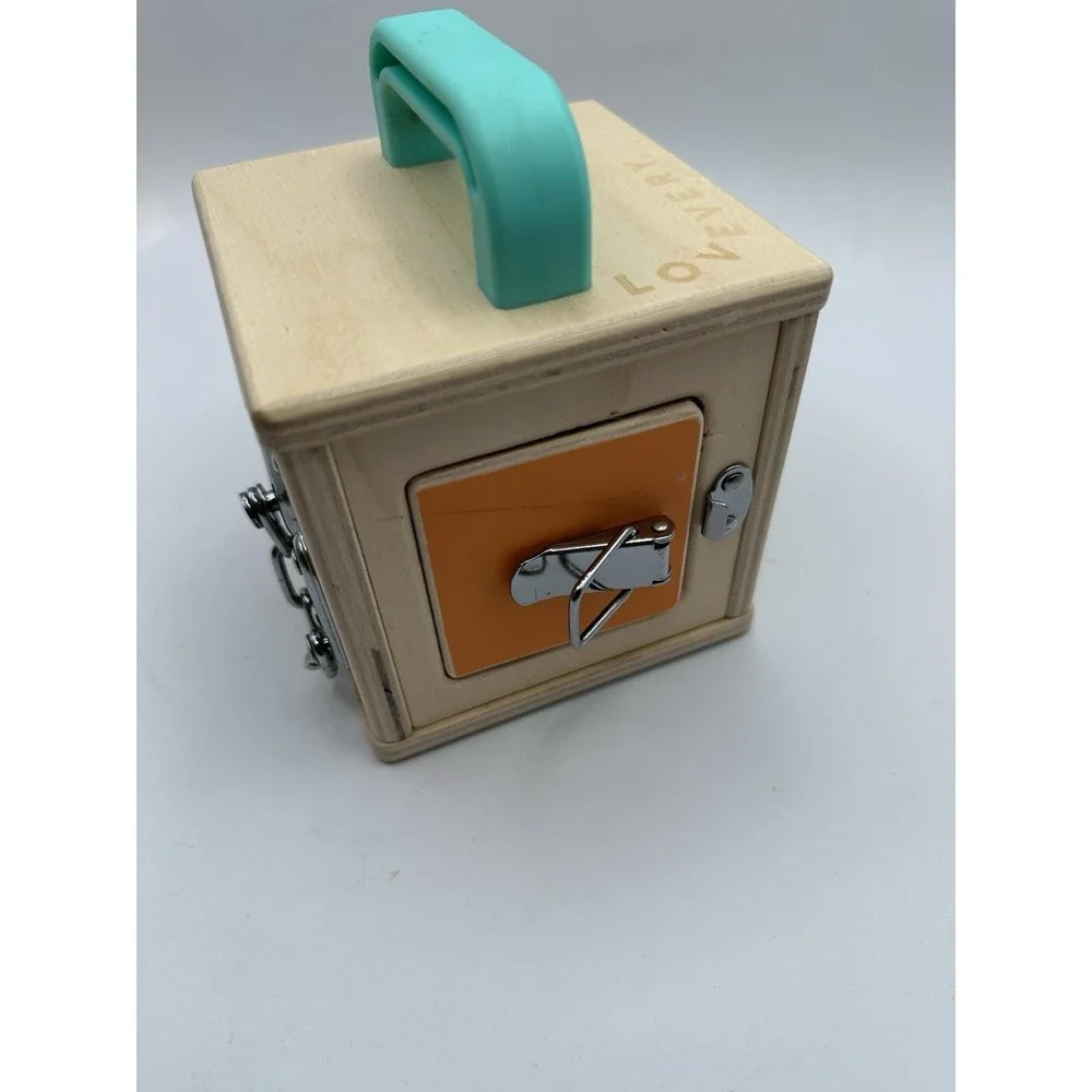 Lovevery Lockbox Wooden Montessori Activity Toy Fine Motor Skills Toddler Cube